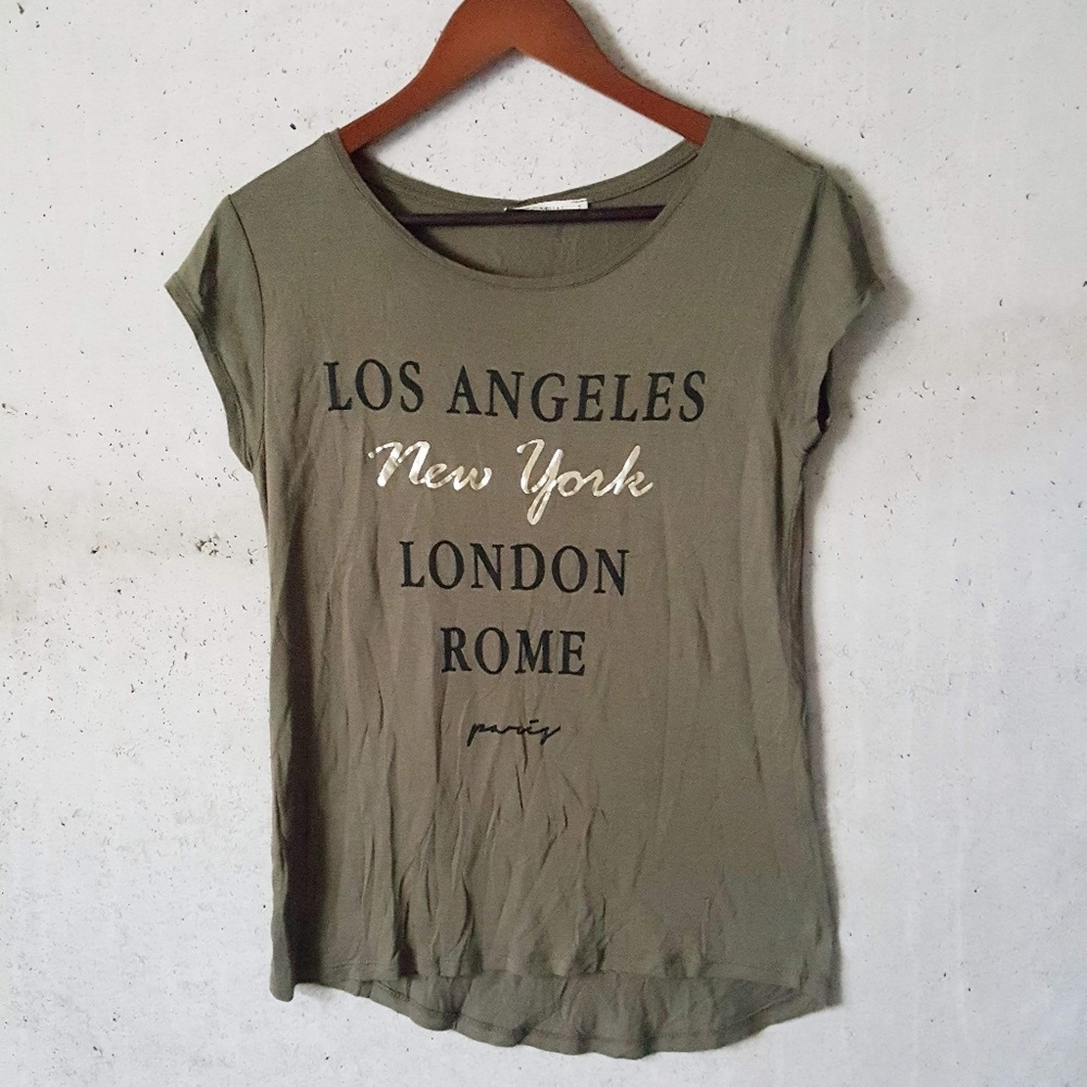 LCW Casual army green cities graphic t size small